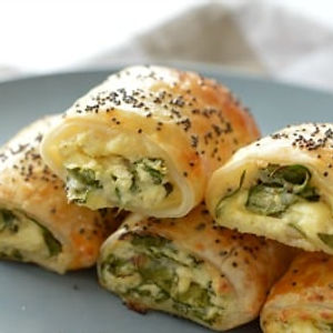 Spinach and Cheese Rolls
