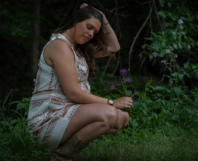 Maternity Portrait photographed by the lifestyle photographer Untamed Spirit Imagery
