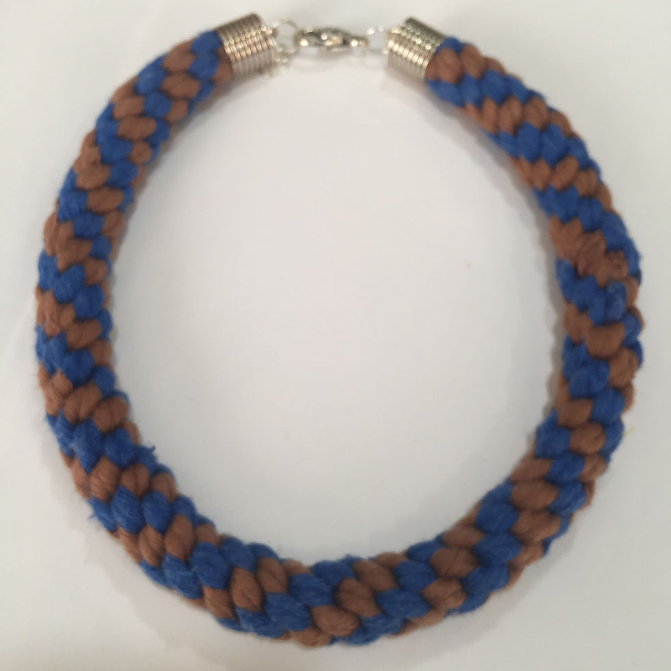 Miniature : Collier en macramé 