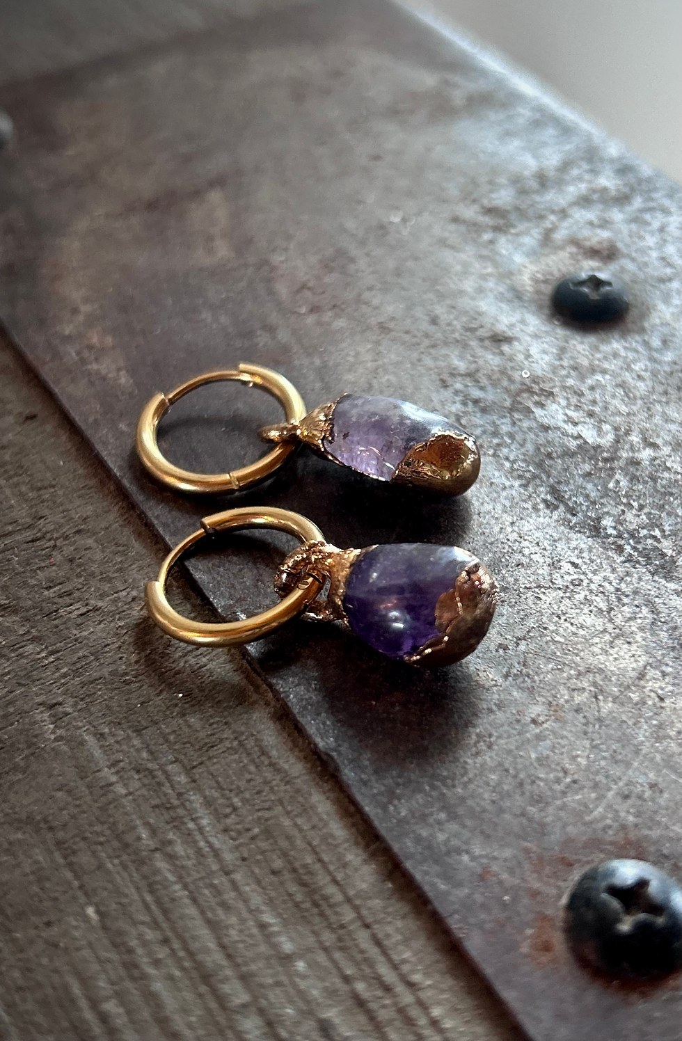 Thumbnail: Hoop earring with amethyst