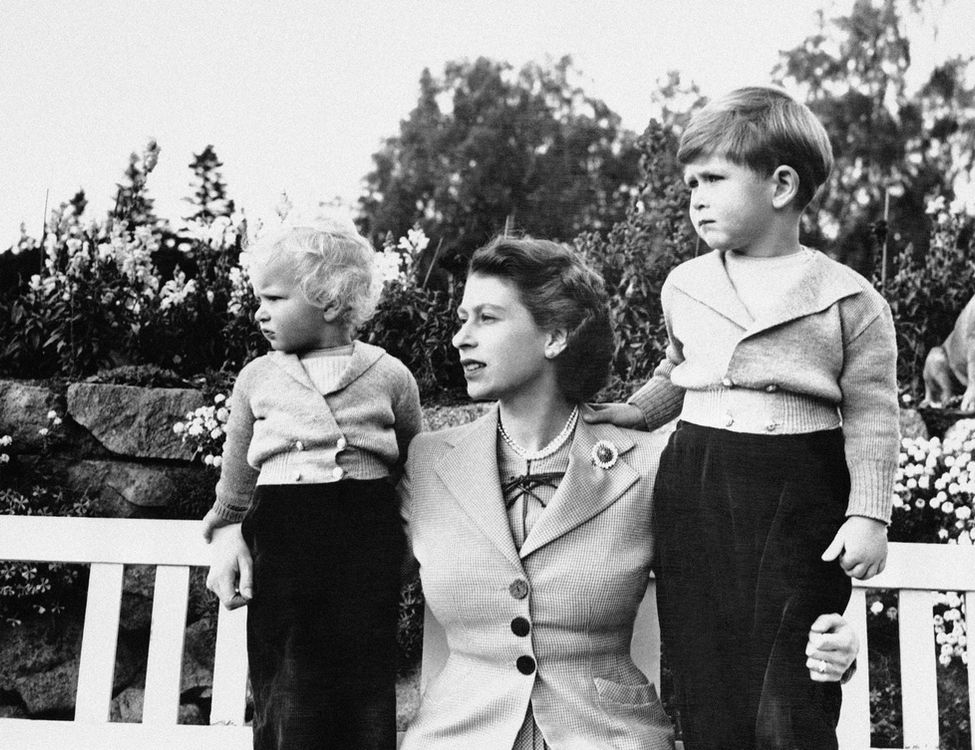 Elizabeth II's Maternal Side