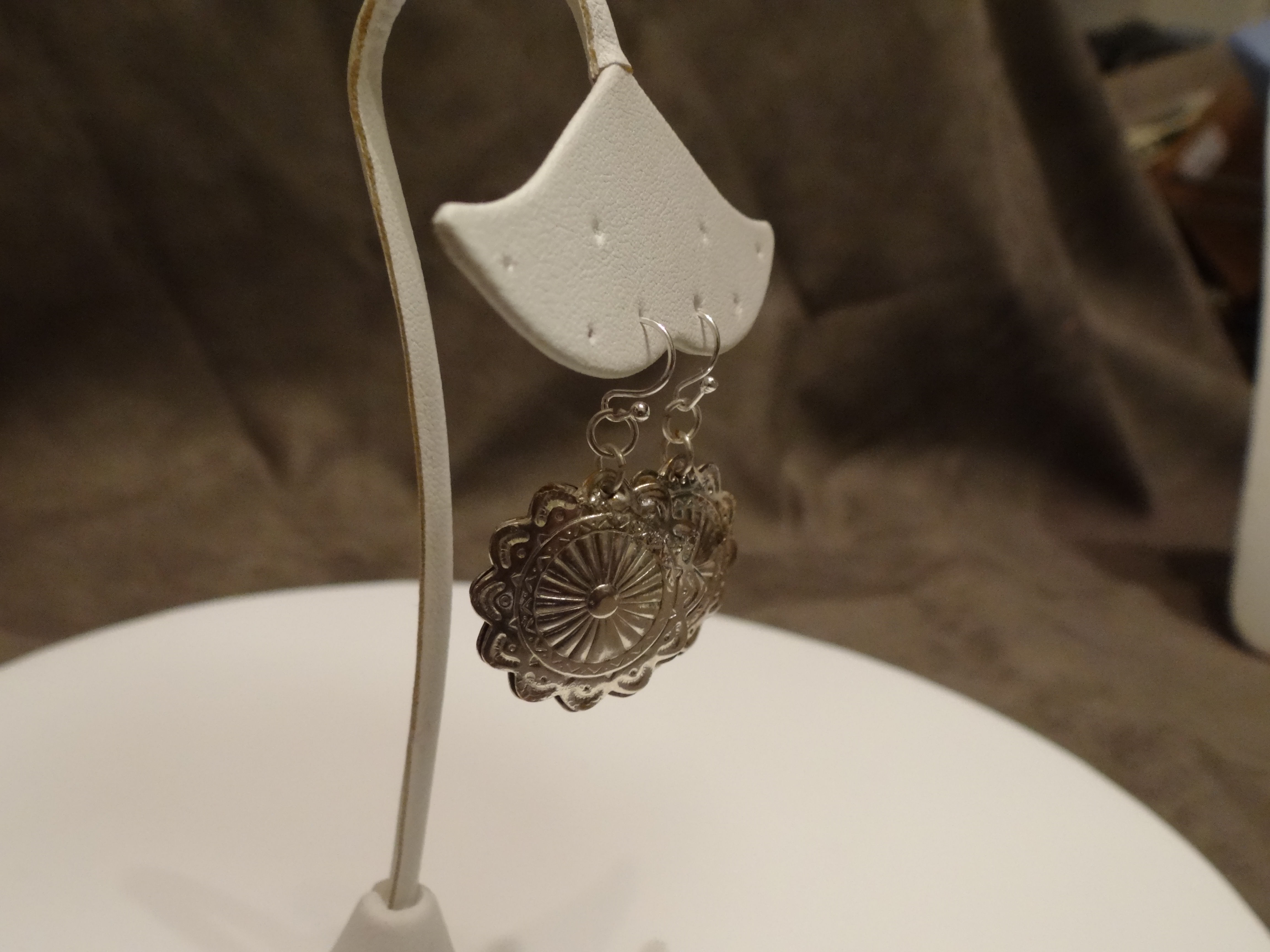 Dangling Round Conchos Earrings