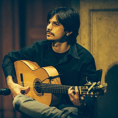 simone.mor. guitar