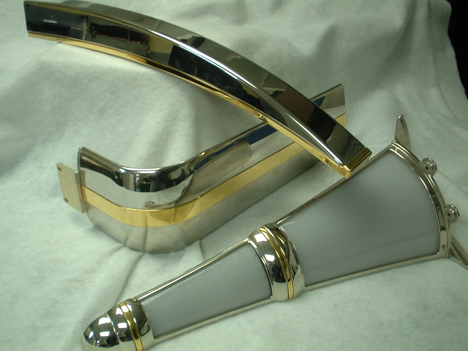 Nickel / gold plated composite