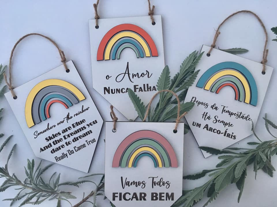 Miniatura: Bandeirola com Relevo