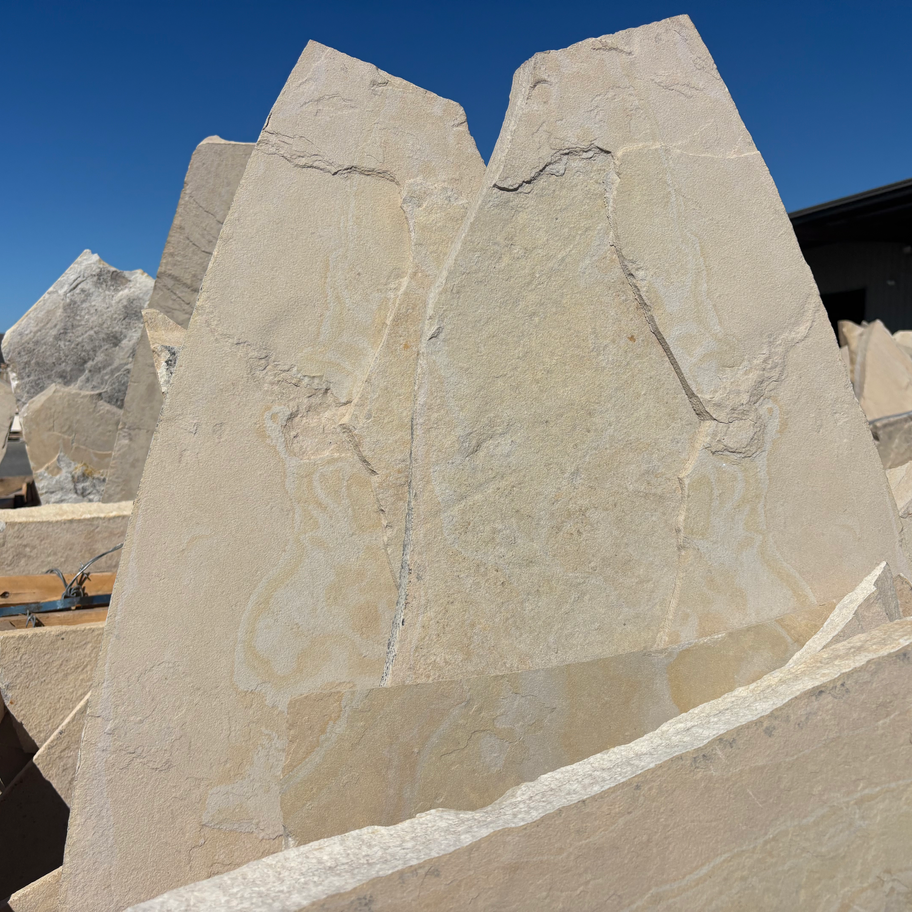 Tuscan Cream Flagstone up close