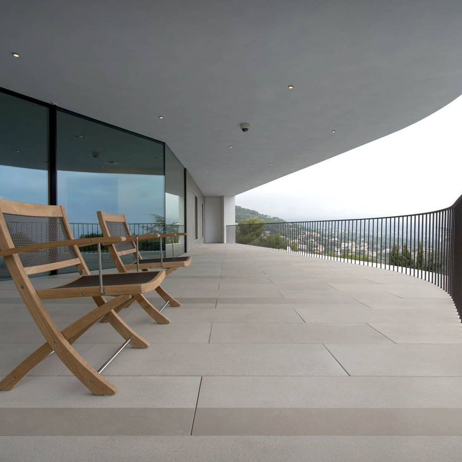 Plaza Buff natural building stone on a patio