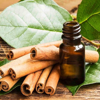 cinnamon_leaf_essential_oil_1.jpg