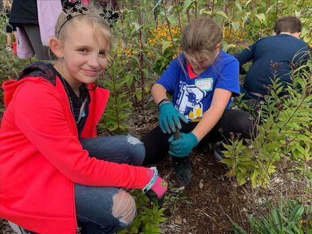 students gardening