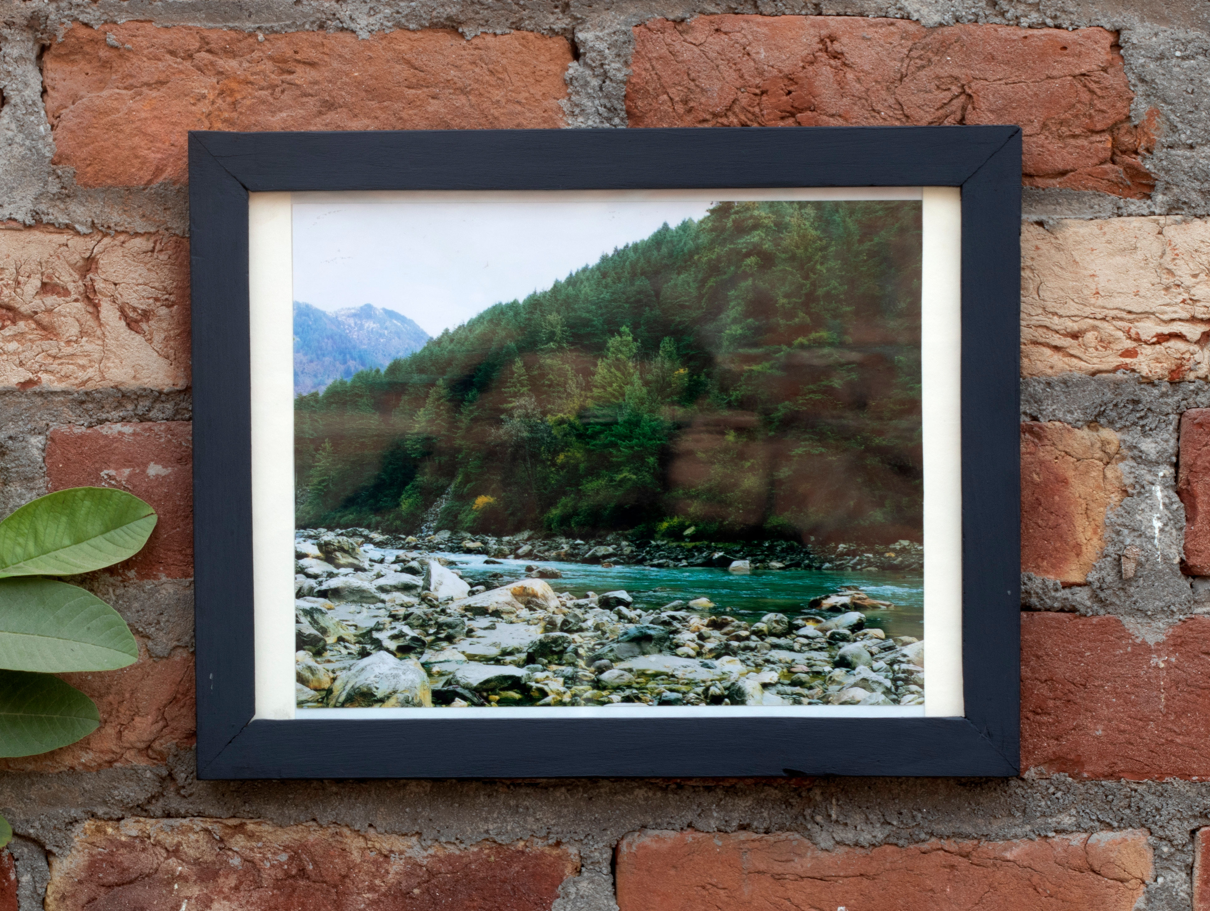 Wooden Frame store