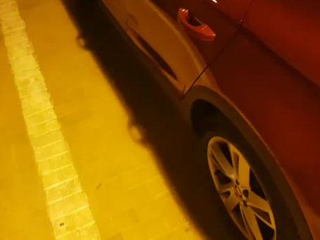 הנעת רכב מכפתור ללא סוללה בשלט