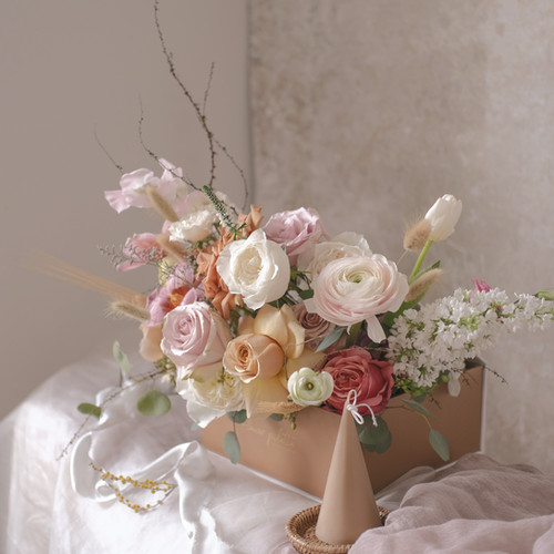 Flower Hat Box Flower Palette