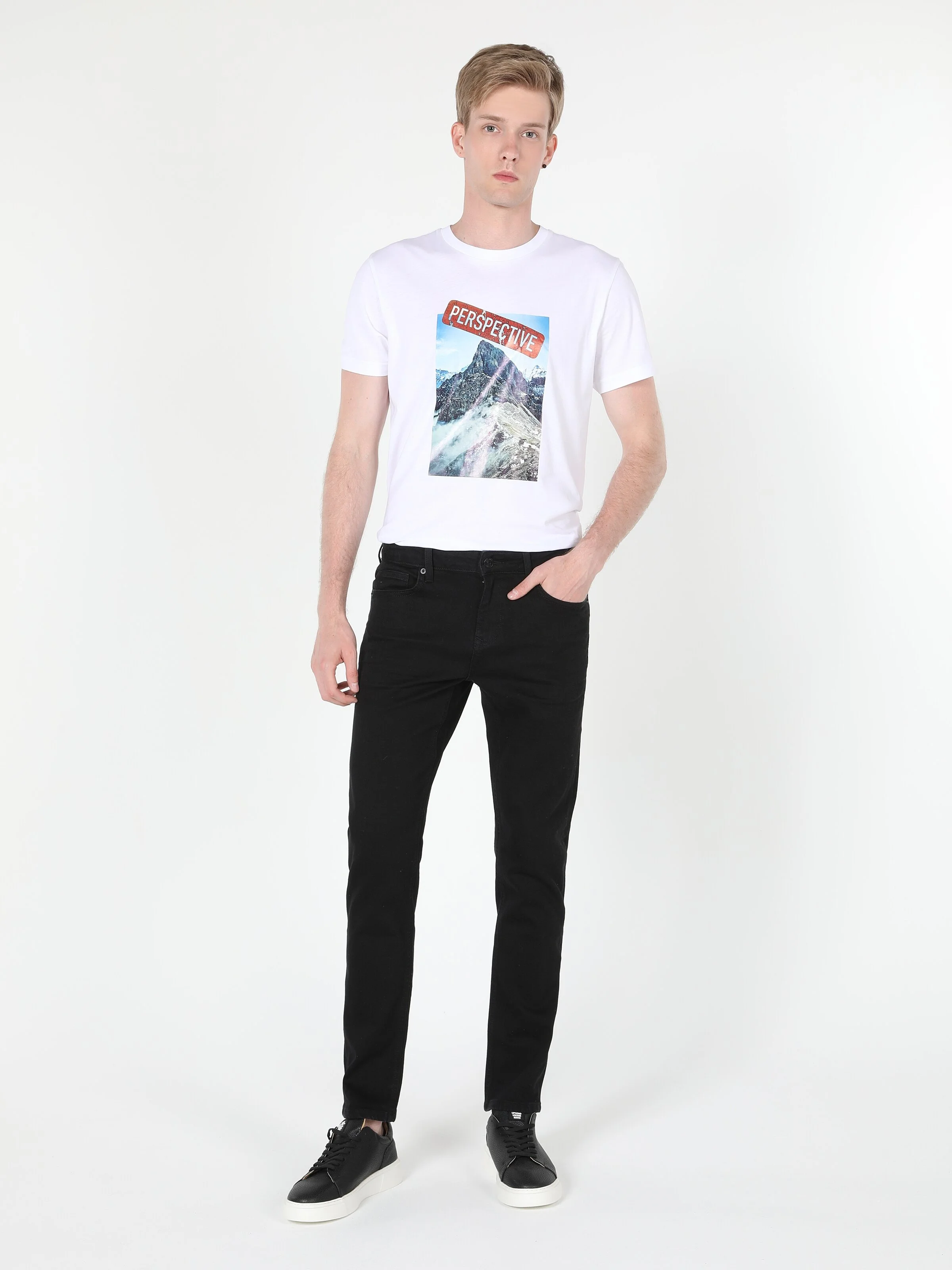044 Karl | Colins