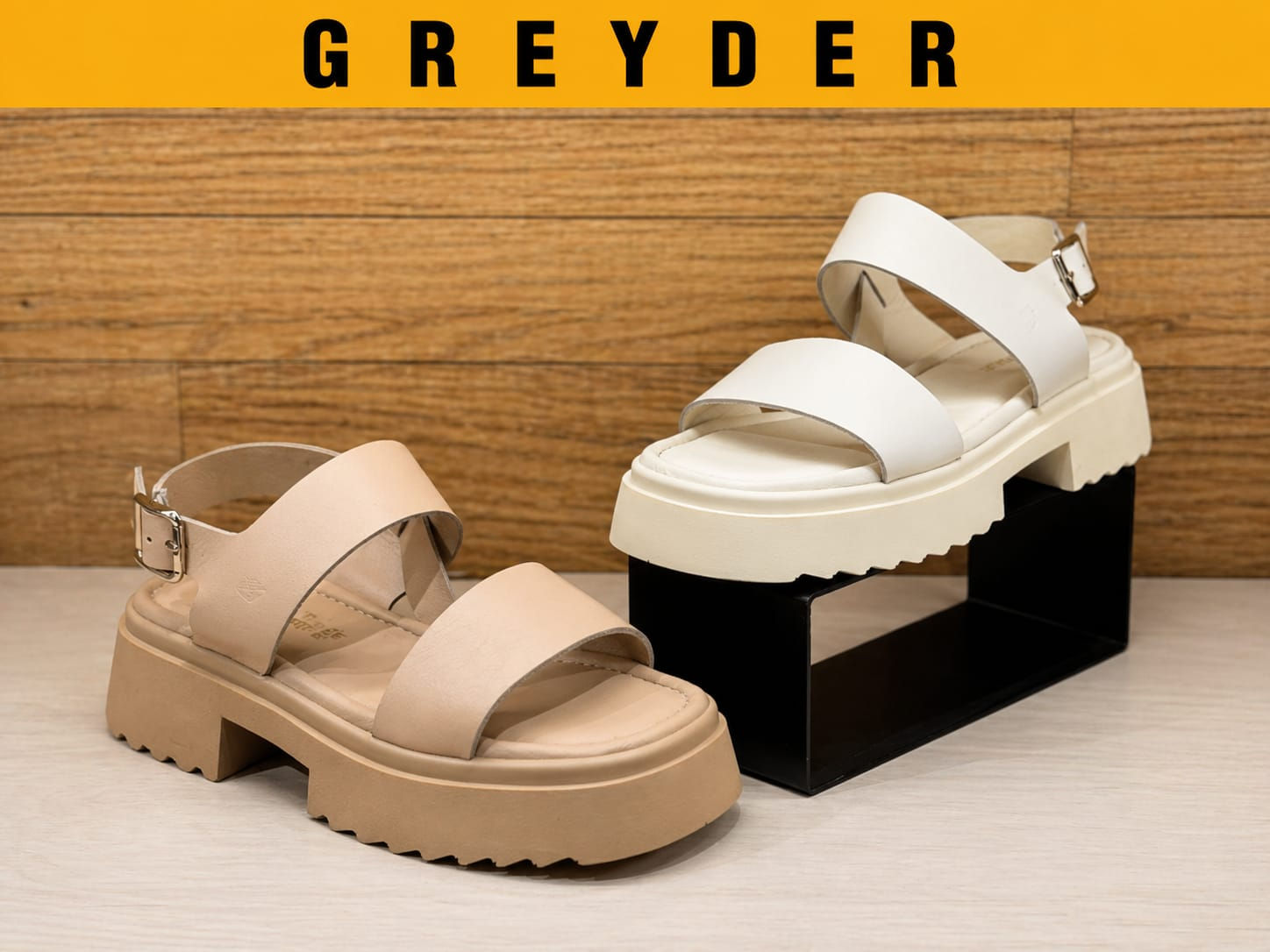 Women sandals