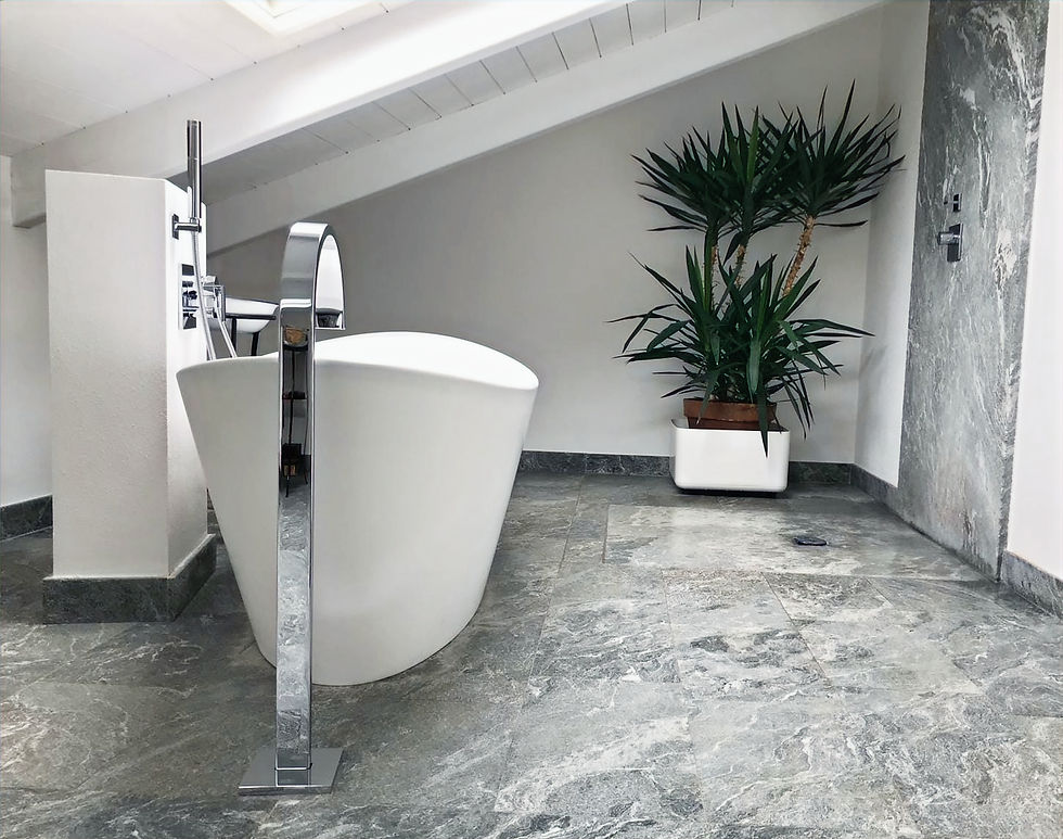Verde Jaco/Emerald Crest Custom Bathroom