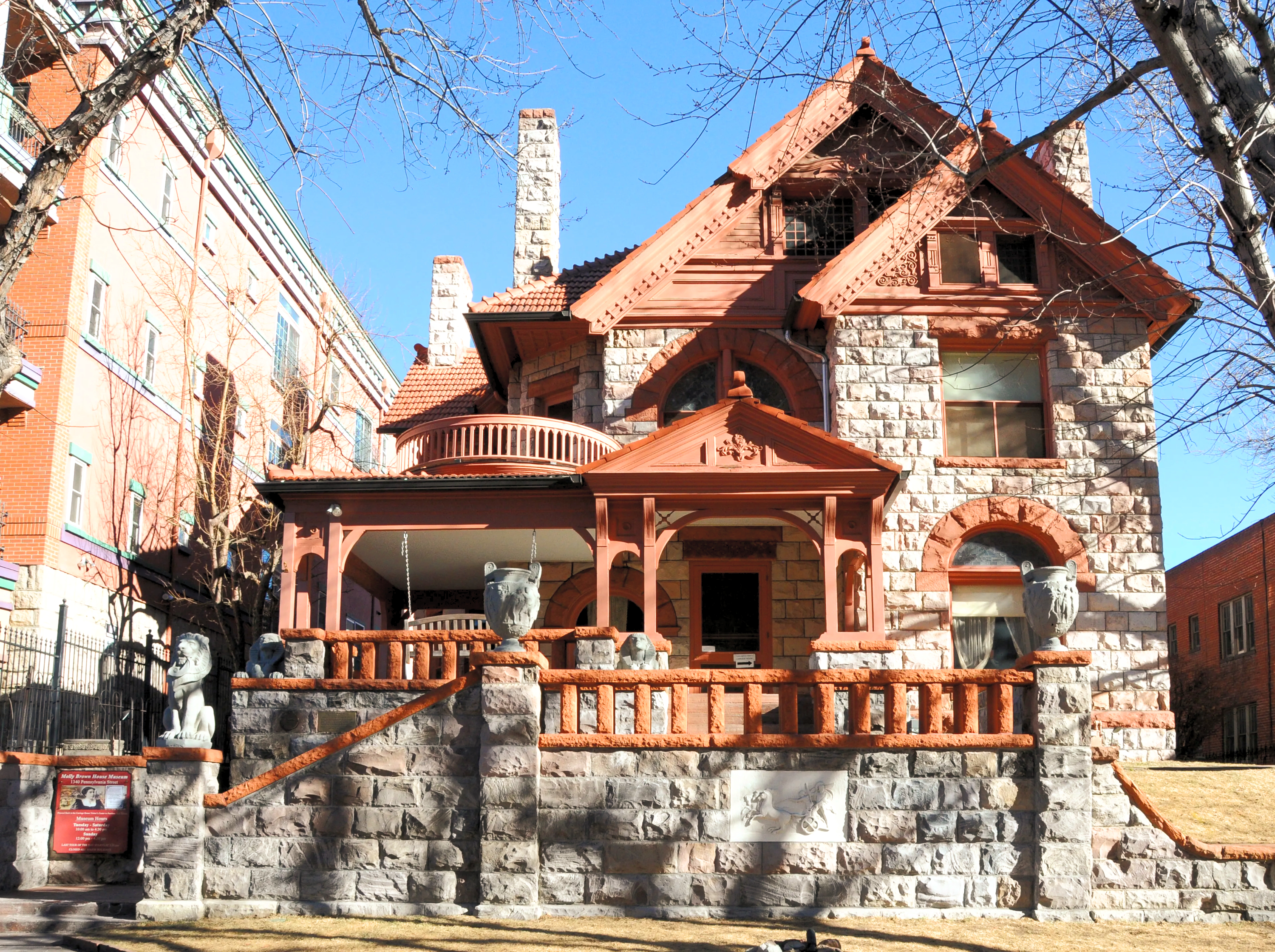 Molly-Brown-House-facade_Shannon-Schaefer-Stage_2018-flattened_edited.jpg