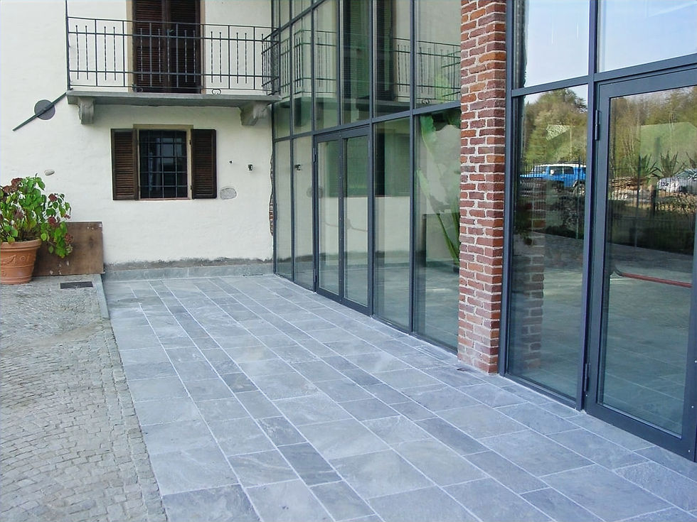 Verde Jaco/Emerald Crest Pavers