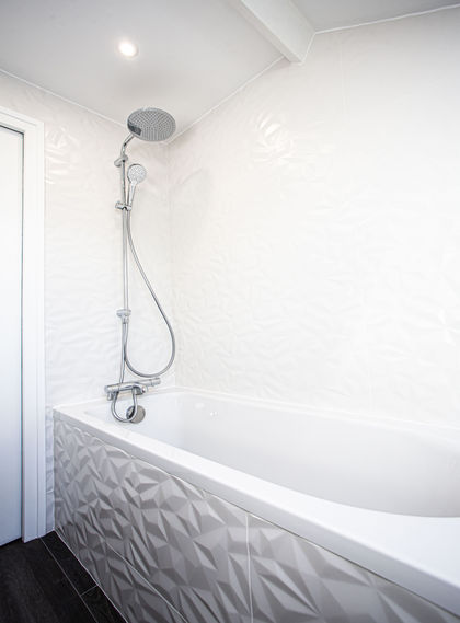 Rénovation d'intérieur-Décoration d'intérieur-Aménagement intérieur-Design intérieur-Réaménagement d'intérieur-Transformation intérieure-Rénovation de maison-Rénovation d'appartement-Travaux d'intérieur-Agencement intérieur-Menuiserie intérieure-Revêtement de sol-Revêtement mural-Éclairage intérieur-Mobilier d'intérieur-Décoration sur mesure-Architecture d'intérieur