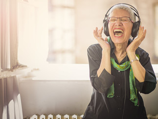 Benefits of Music Therapy for Seniors