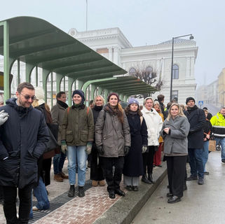 KONGENS GATE REOPENS WITH NEW HZA- DESIGNED BUS SHELTER