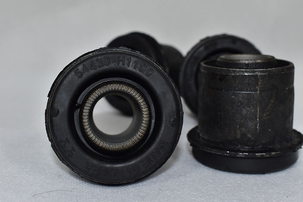 Miniatura: BUJE BANDEJA SUPERIOR TERRACAN 01-07 UNIDAD