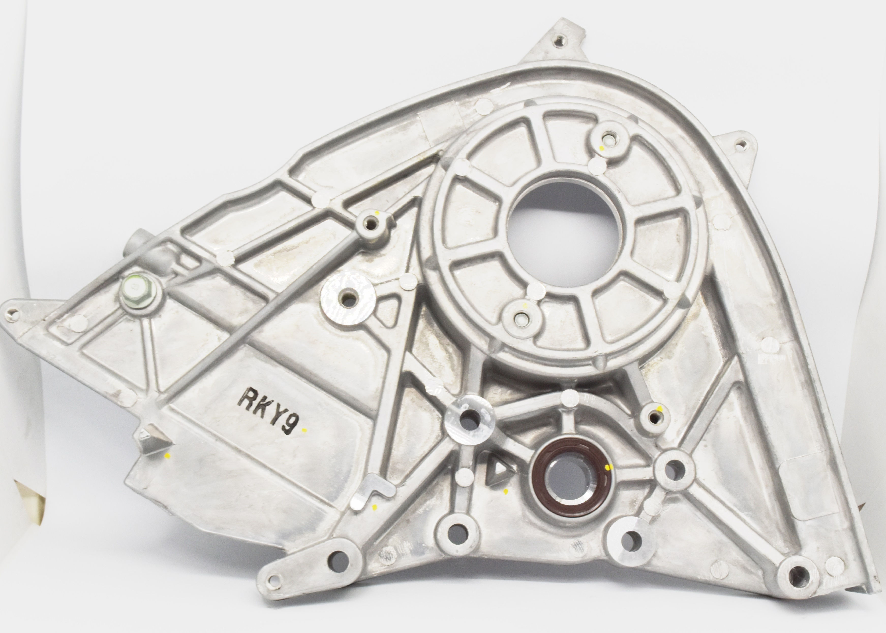 CARCAZA DE DISTRIBUCION MOTOR 2.5 D4BH