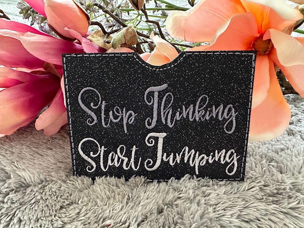 Miniaturbild: ITH Hülle für Jumping Karte mit dem Spruch "Stop Thinking Start Jumping"