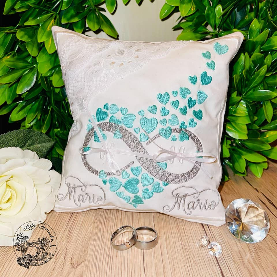 Miniaturbild: ITH Ringkissen Endless Love inklusive ITH Inlett