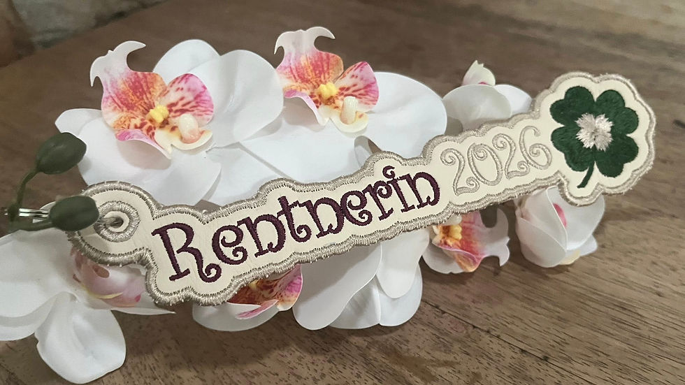 Miniaturbild: Stickdatei ITH "Rentnerin 2026" Gluecks-Anhaenger