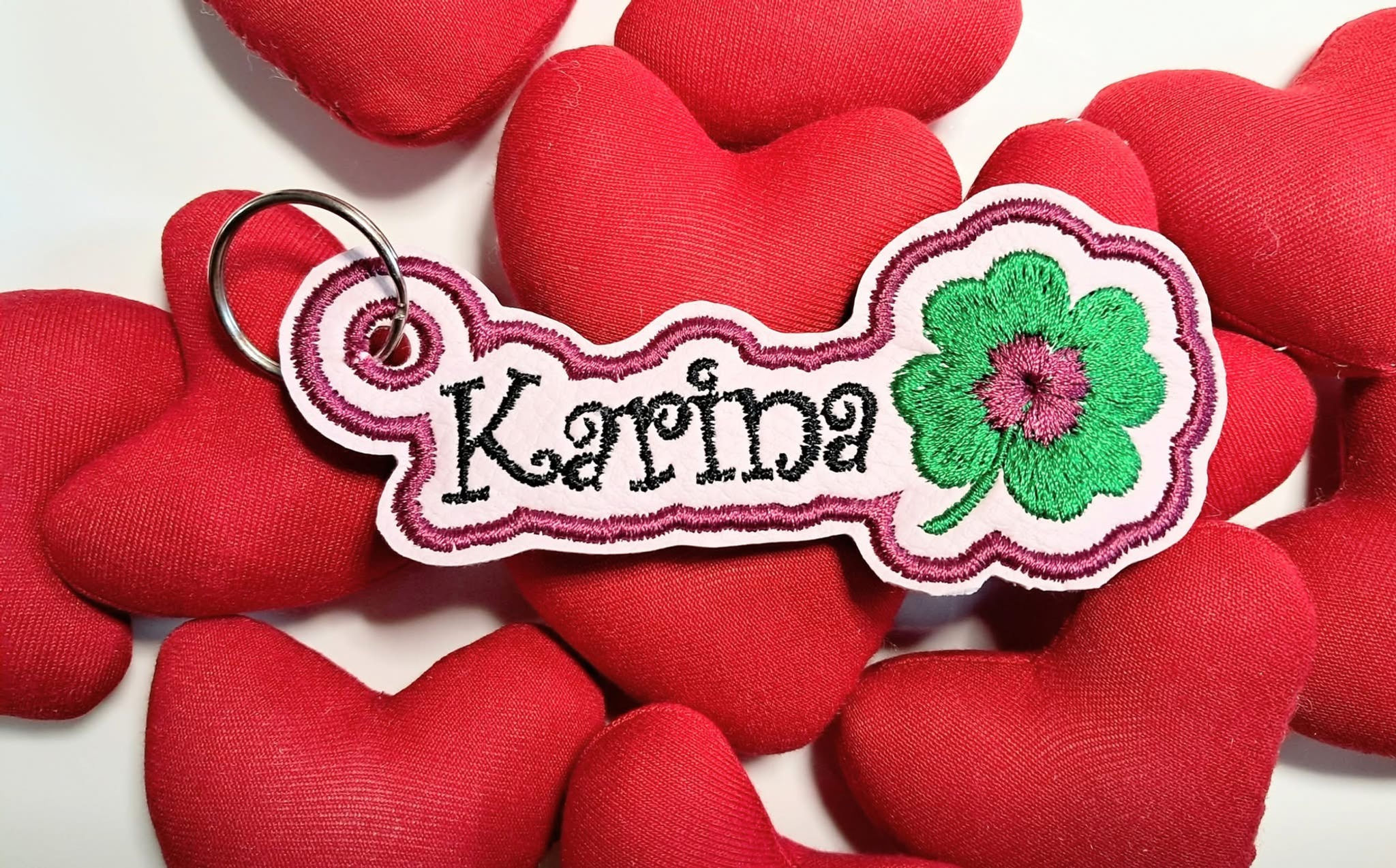 Stickdatei ITH "Karina" Gluecks-Anhaenger