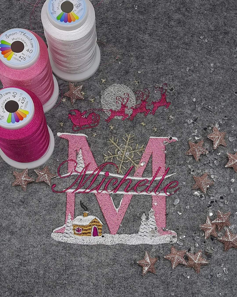 Miniaturbild: Christmas-Split-Monogramm "M" mit freiem Textbereich