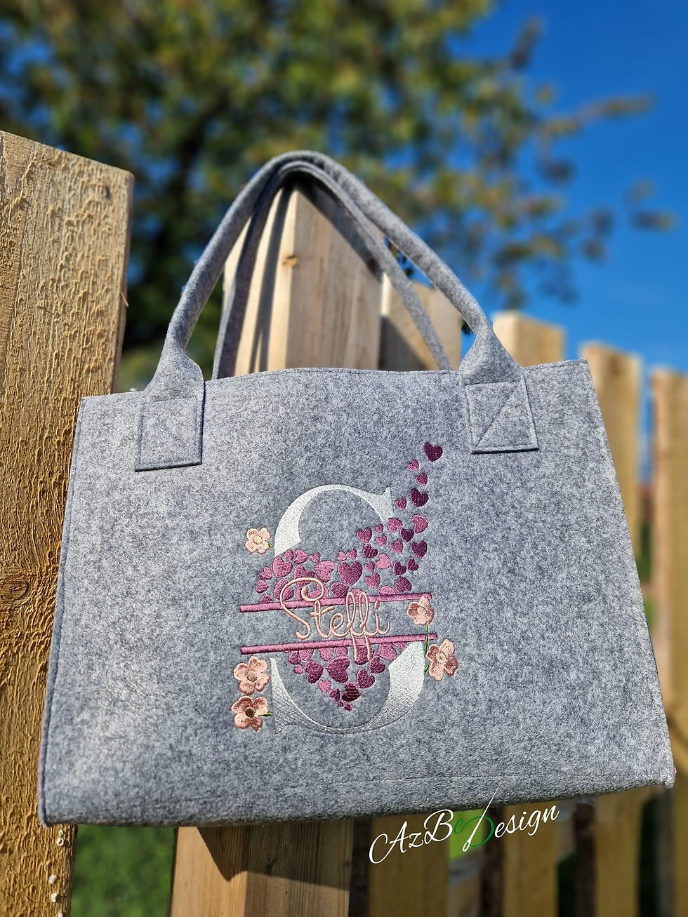Miniaturbild: Valentinstag-Split-Monogramm "S" mit freiem Textbereich