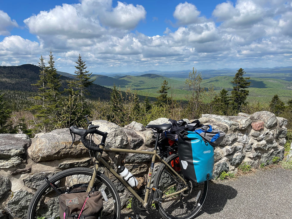 Mi-chemin de la montée du Mont Whiteface