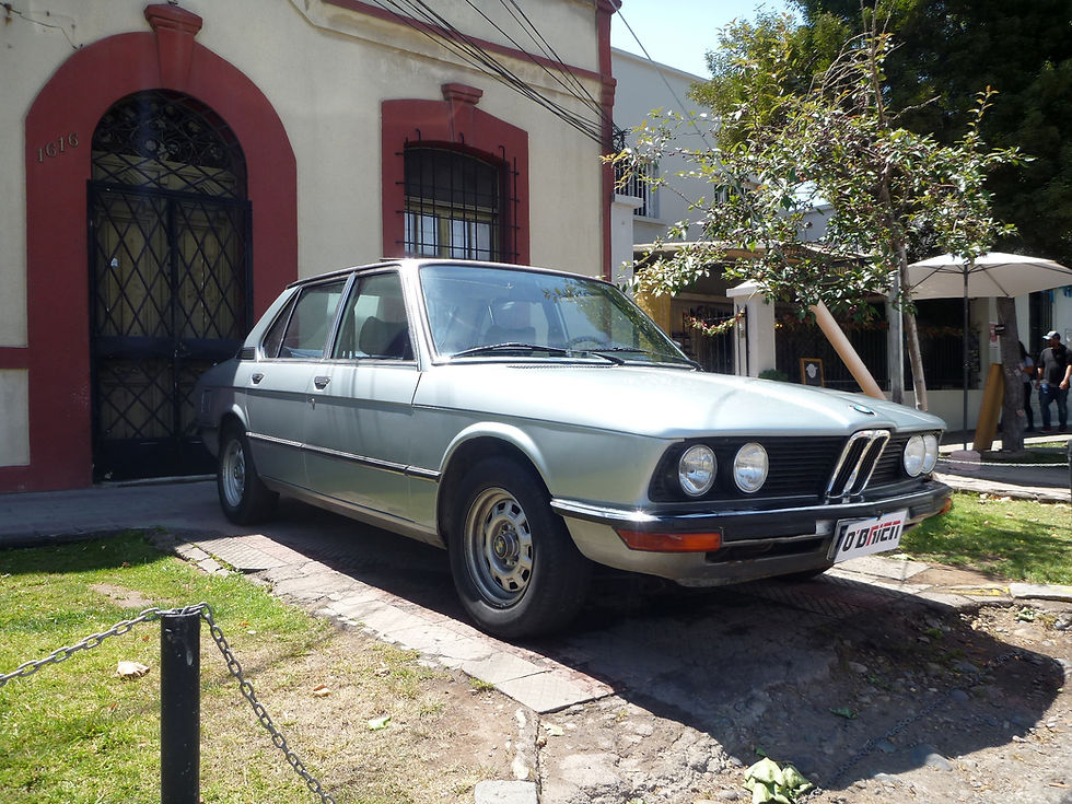 VENDIDO BMW 518 1981