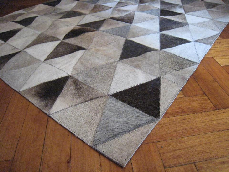 Triangulos Grises y Marrones Grises.jpg