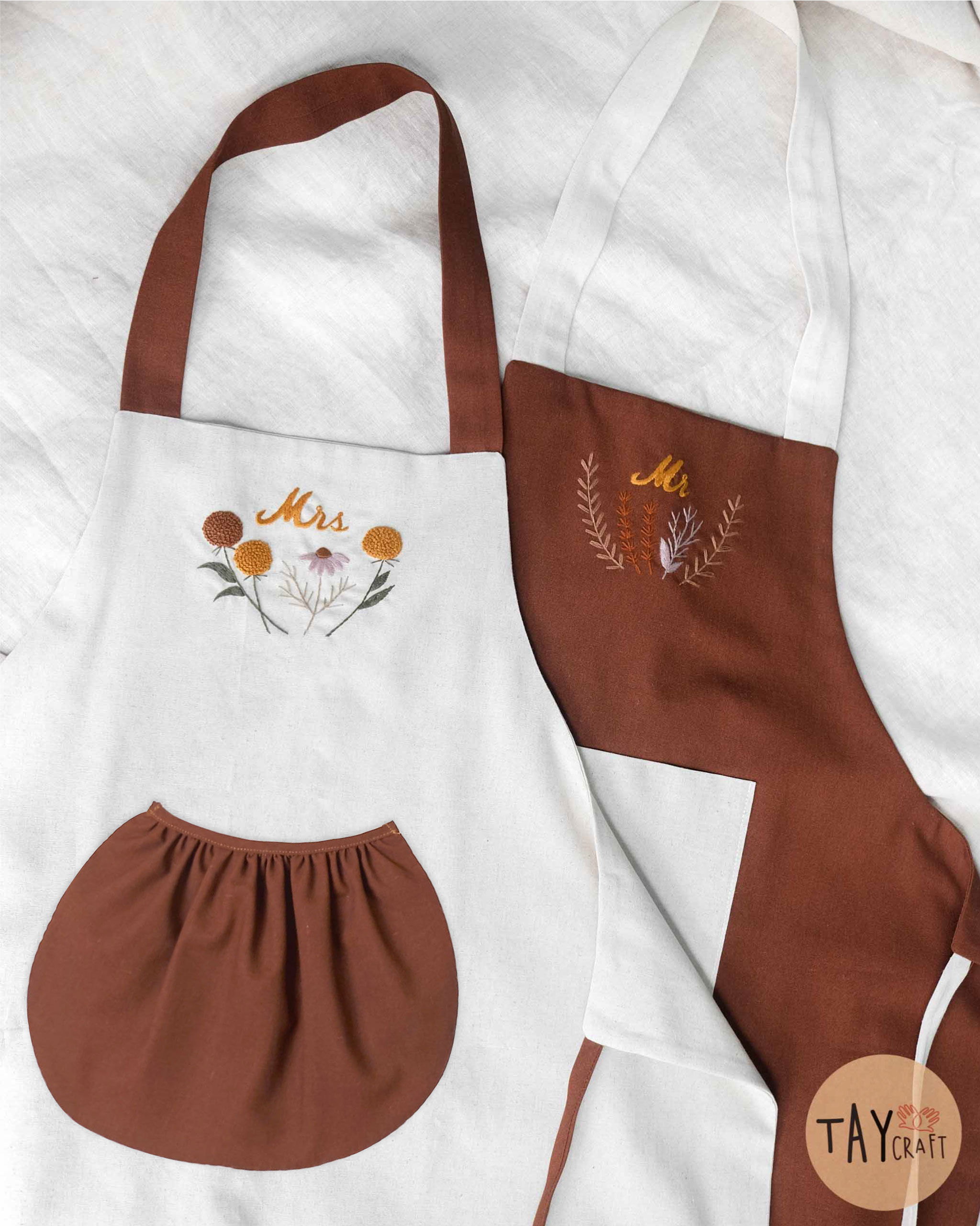 Tạp dề linen thêu tay thủ công họa tiết Mr & Mrs
