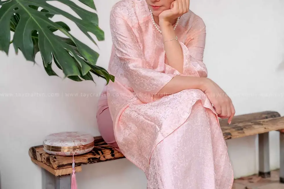 Hình thu nhỏ: Áo dài LỤA VIỆT dáng suông họa tiết Cúc Họa Mi Hồng | AD13