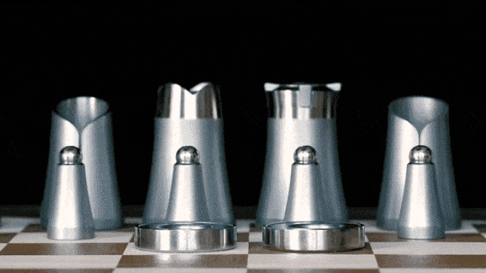 Crownes, Kickstarter, chess set, chess game, chess pieces, portable nesting