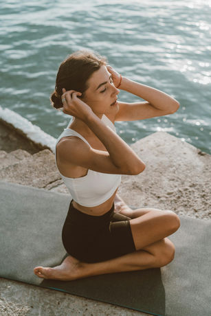 cycle syncing, exercise routine, menstrual cycle, fitness tips, workout energy, hormone balance, fitness consistency, women's health, PMS relief, cycle phases