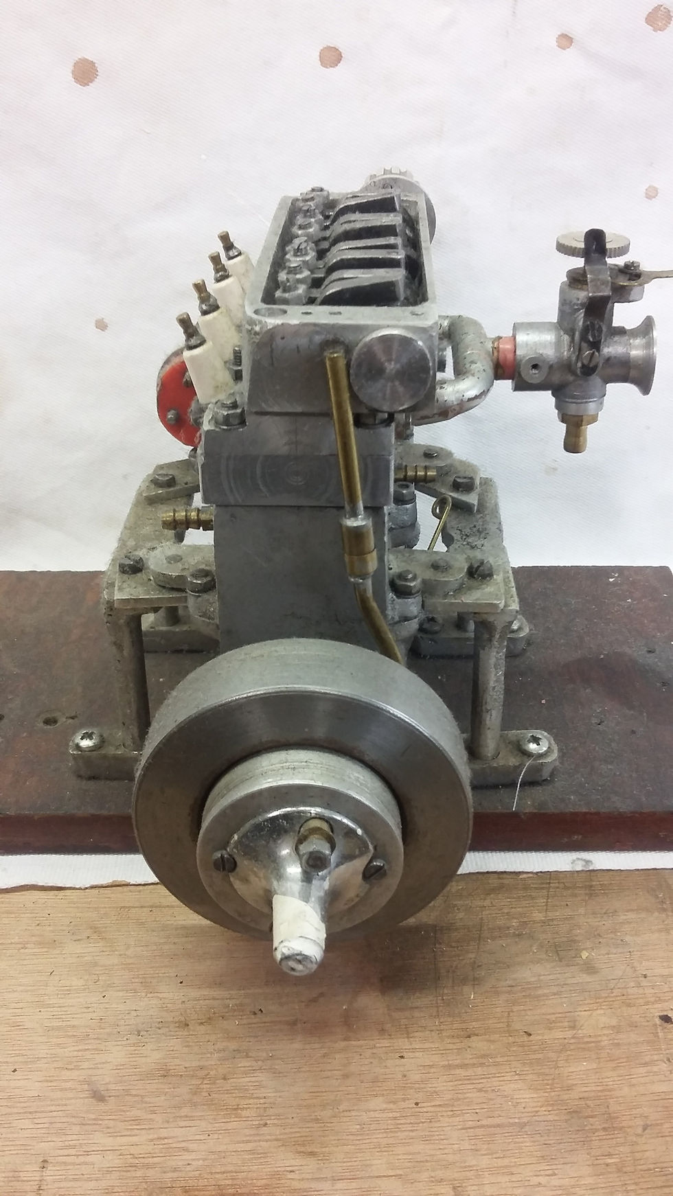 Thumbnail: 4 cylinder, 4 stroke OHV engine