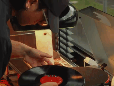 05.gif