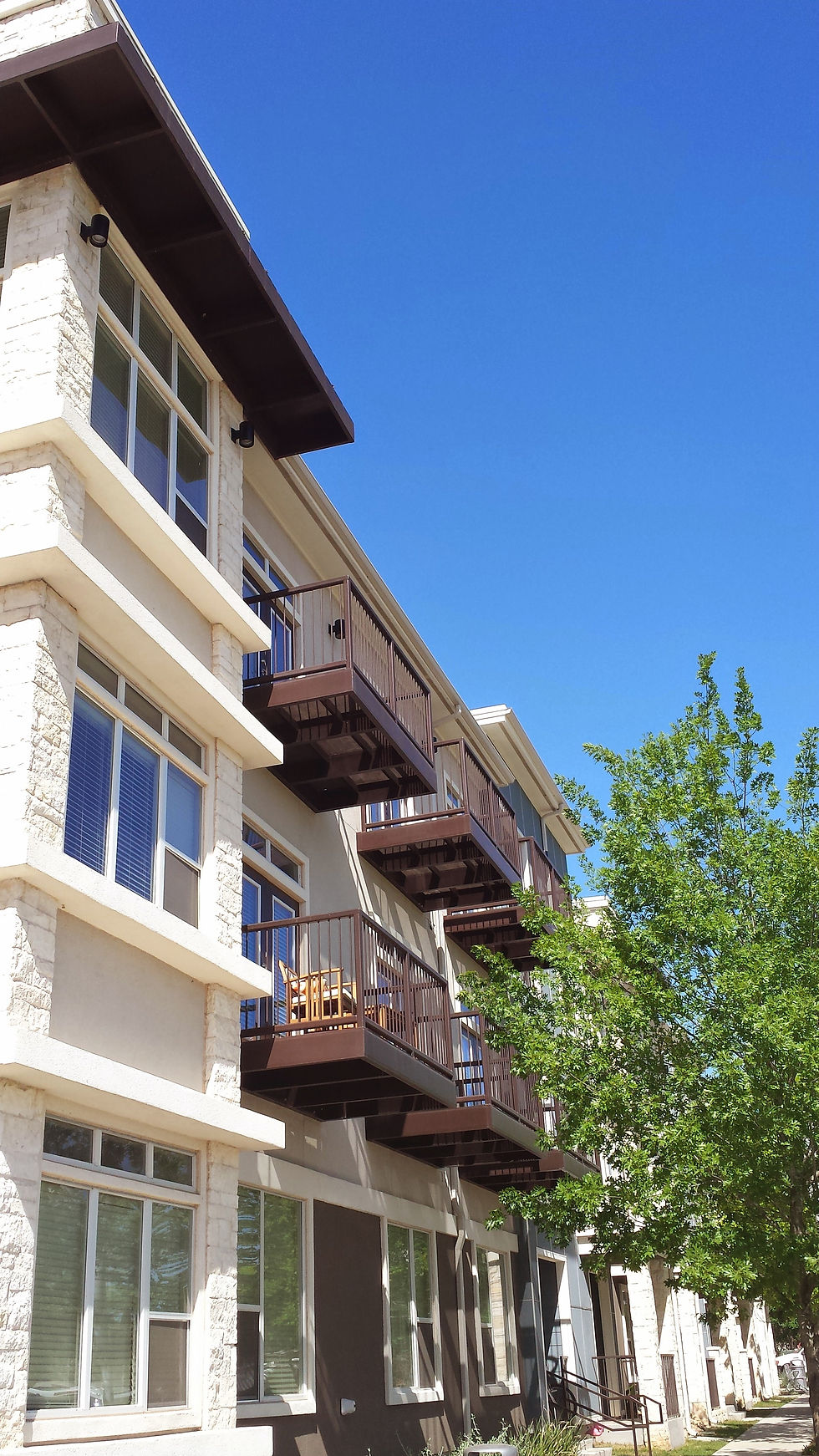 Steel Awnings & Julian Balconies Lakeshore Pearl