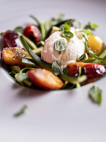 Laura Riolfatto con Insalata estiva al Malvasia Pop Up