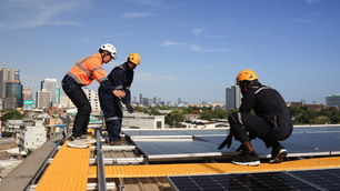 Solar Power for Businesses in India: Cost Savings and Environmental Benefits