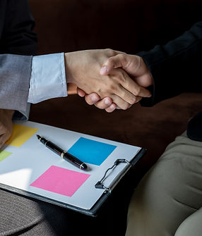 handshake-businesswoman-team-meeting-to-plan-stra-2026-01-08-00-22-35-utc.jpg
