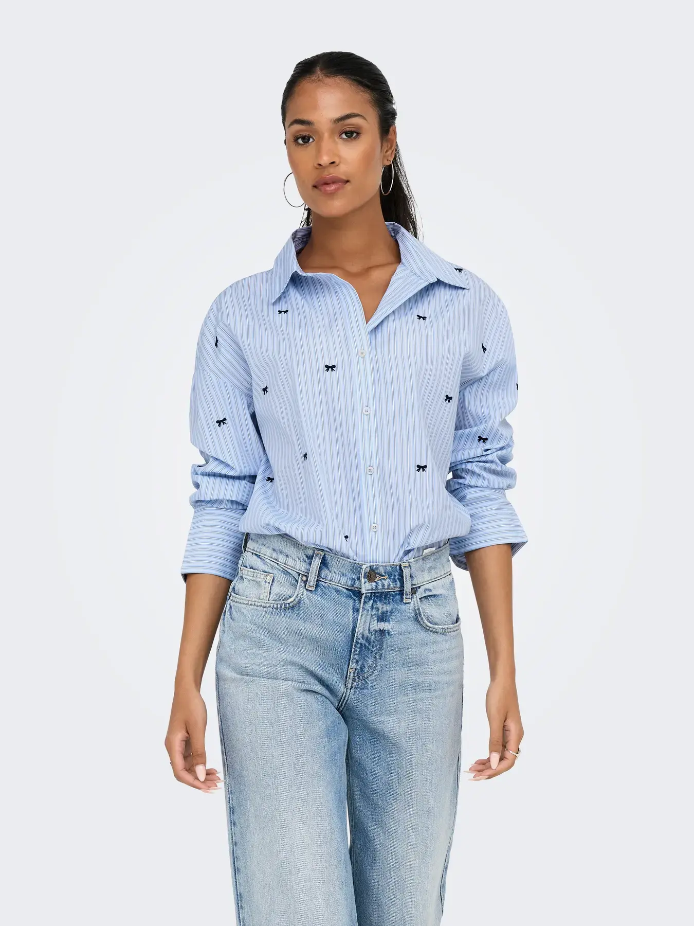 Chemise brodée