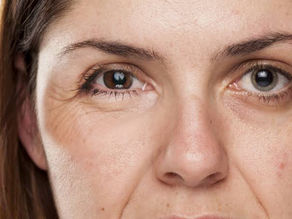 知ってる？「姿勢と顔のたるみの関係性」