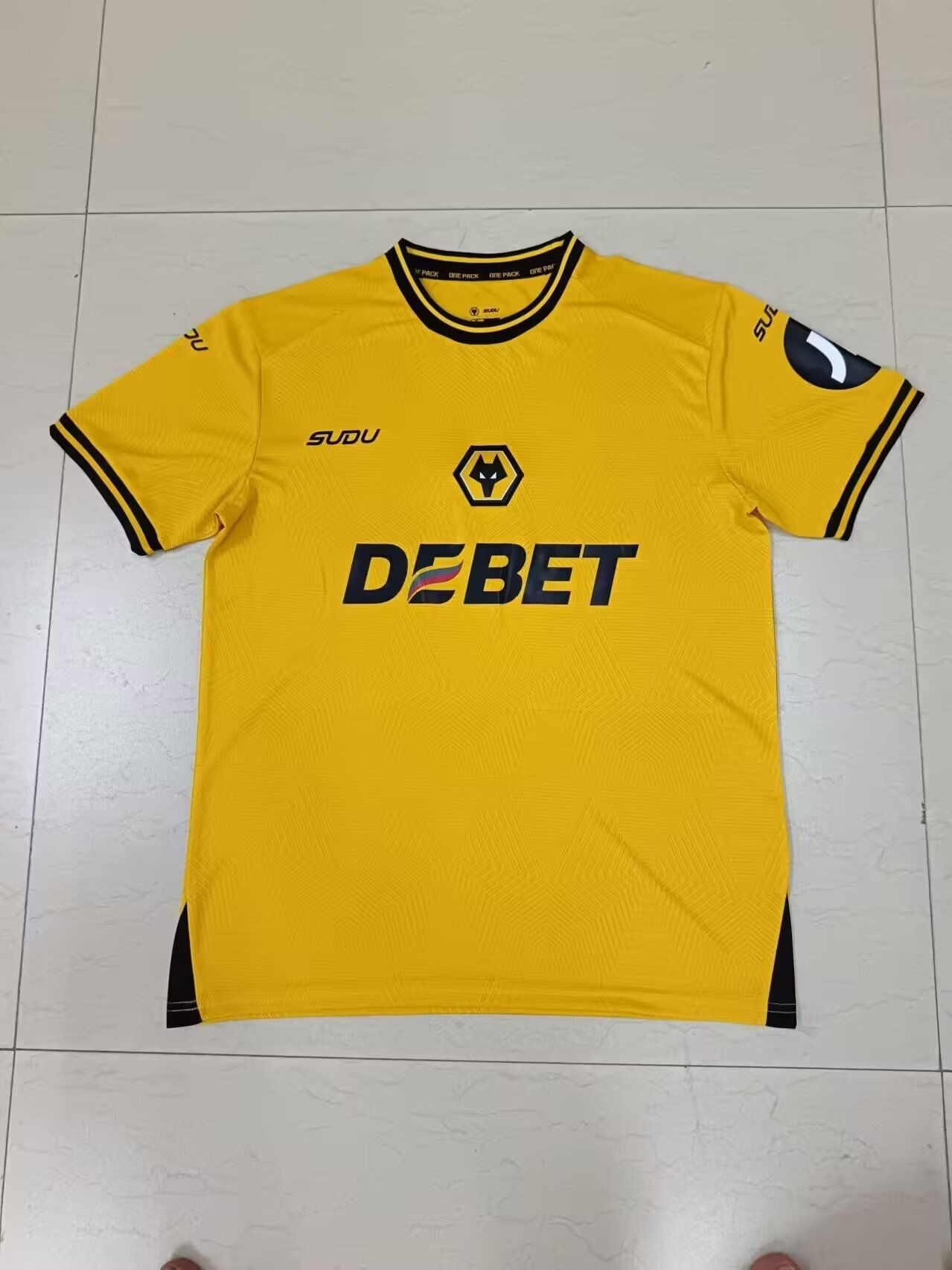 Wolverhampton Wanderers Home Kit 24-25