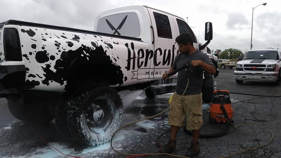 Thumbnail: R&T HAND CAR WASH