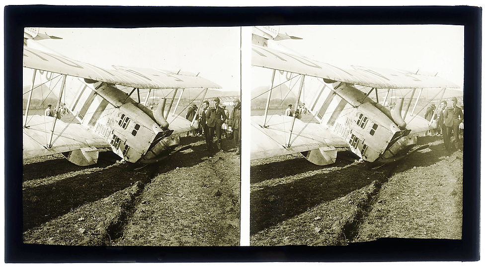 Le Bréguet XIV F-ALOU N°135, ce pilote, qui est-il ? Sommes-nous à Barcelone ou à Malaga ? En voilà des questions .. Continuer à rechercher ... Archives Vanier/MAF